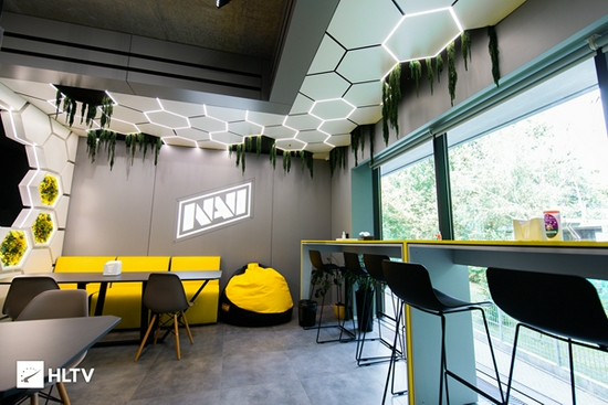 英伟达与热门游戏合作推出AI队友提升吃鸡体验